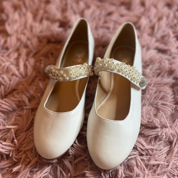 NWOB Vince Camuto Persia Mary Jane Flats Girls 5M - Picture 1 of 9